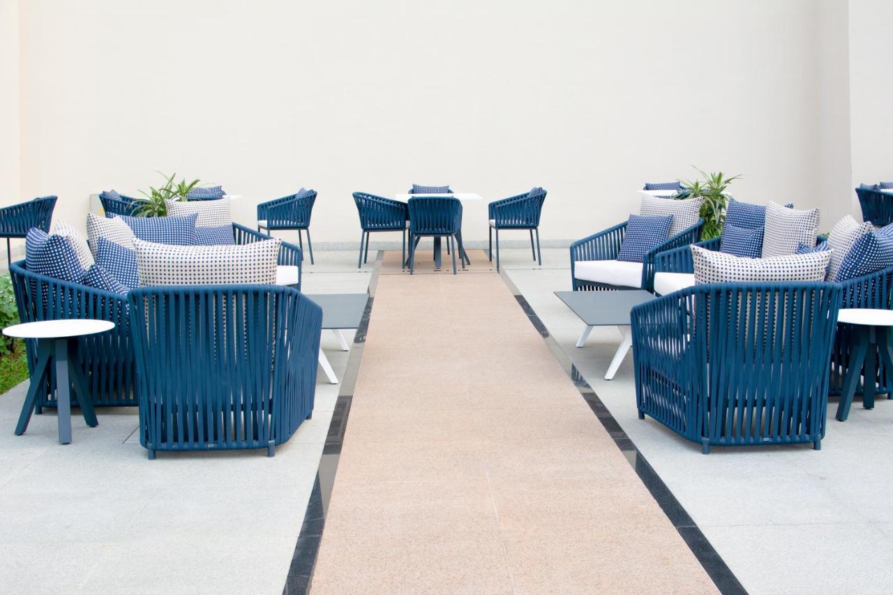 מלון Hyatt Regency בישקק מראה חיצוני תמונה