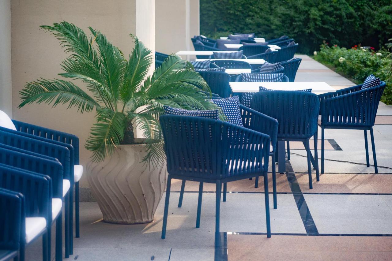 מלון Hyatt Regency בישקק מראה חיצוני תמונה