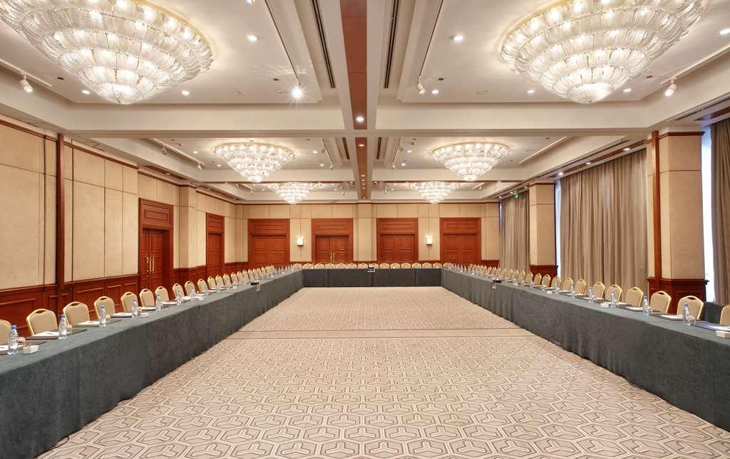מלון Hyatt Regency בישקק מתקנים תמונה
