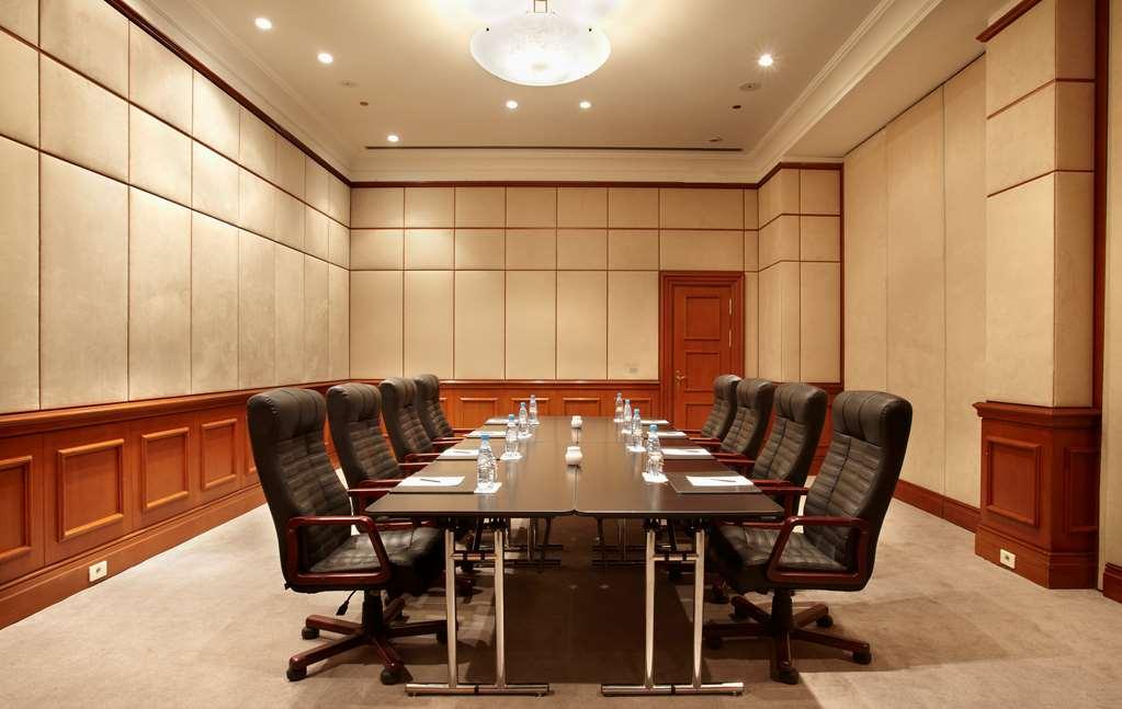 מלון Hyatt Regency בישקק מתקנים תמונה